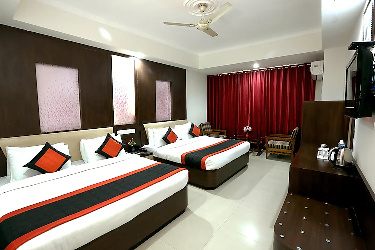family-room-two-bed